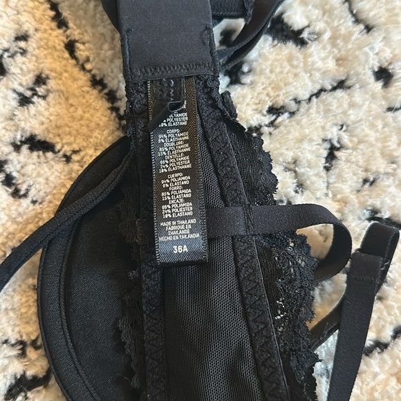 SKIMS Unlined Lace Scoop Bra Elegant Black Size 32B or 36A NWT - Picture 10 of 10